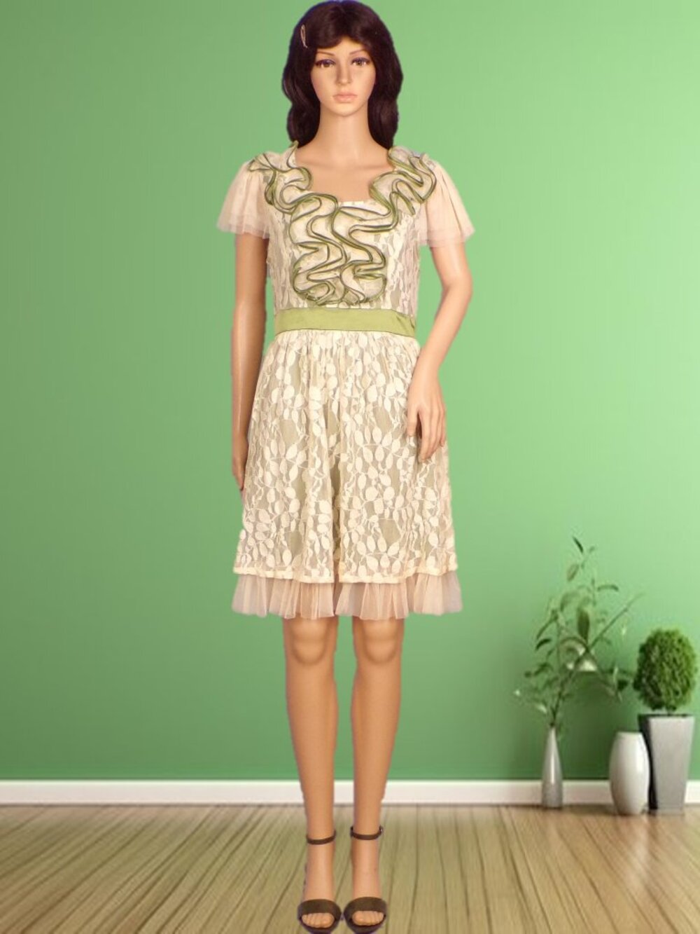 RYU green/ivory short-sleeve fit/flare lace dress unknown small-to-medium size